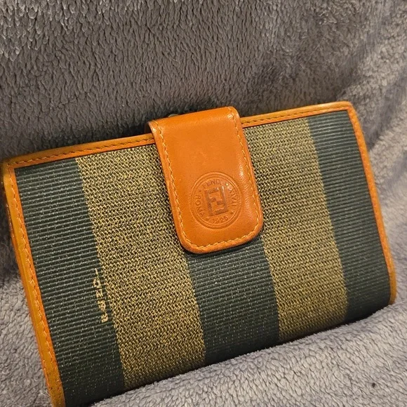 Fendi Kisslock Rehab Wallet Brown and Black Striped - Picture 4 of 16